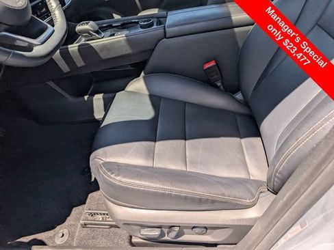 Used 2023 Nissan Rogue SL w/ SL Premium Package AWD/4WD image 21