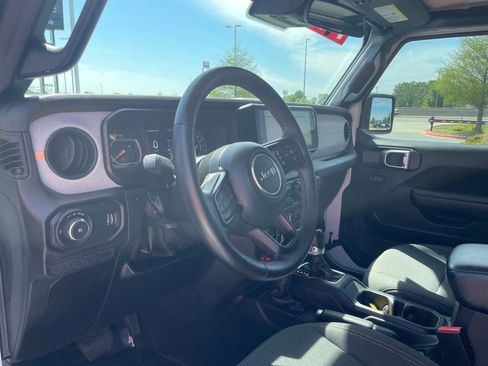 Used 2024 Jeep Wrangler Willys image 10