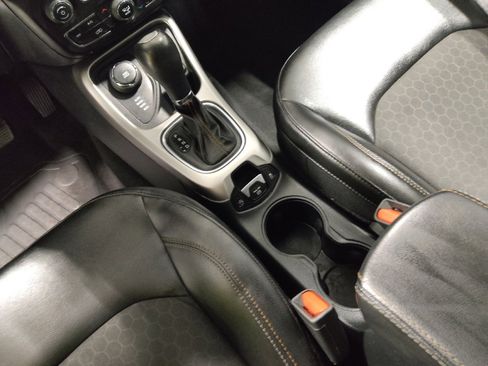 Used 2018 Jeep Compass Latitude w/ Popular Equipment Group AWD/4WD image 26