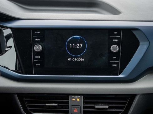 Used 2023 Volkswagen Taos SE image 24