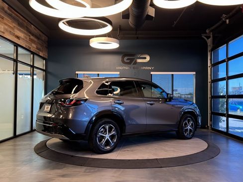 Used 2025 Honda HR-V EX-L image 3