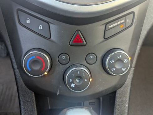 Used 2019 Chevrolet Sonic LT image 32