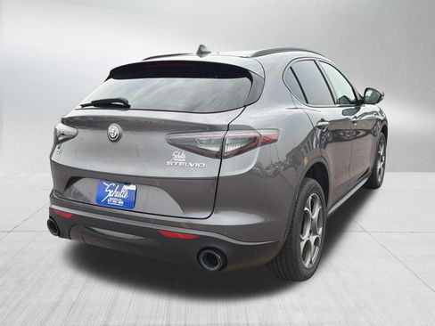 Used 2025 Alfa Romeo Stelvio Sprint w/ Convenience Package AWD/4WD image 7