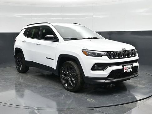 New 2026 Jeep Compass Latitude AWD/4WD image 1