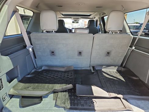 Used 2019 Lincoln Navigator L Reserve AWD/4WD image 23