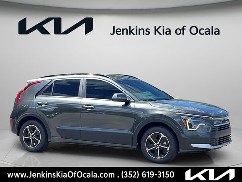 New 2026 Kia Niro LX FWD image 1