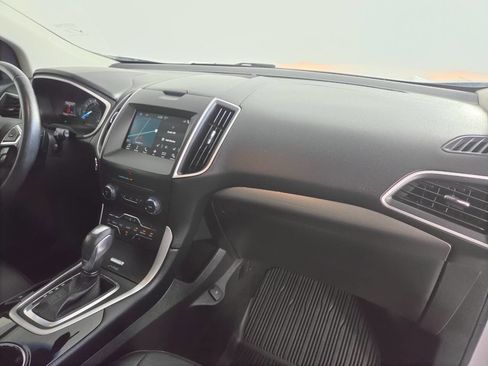 Used 2017 Ford Edge SEL w/ Equipment Group 201A AWD/4WD image 33