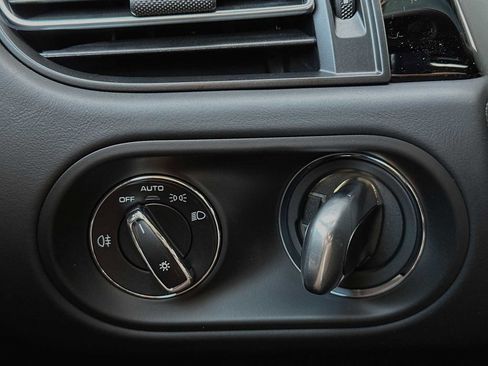 Used 2024 Porsche Macan S image 24