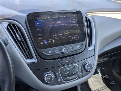 Used 2019 Chevrolet Malibu RS FWD image 14