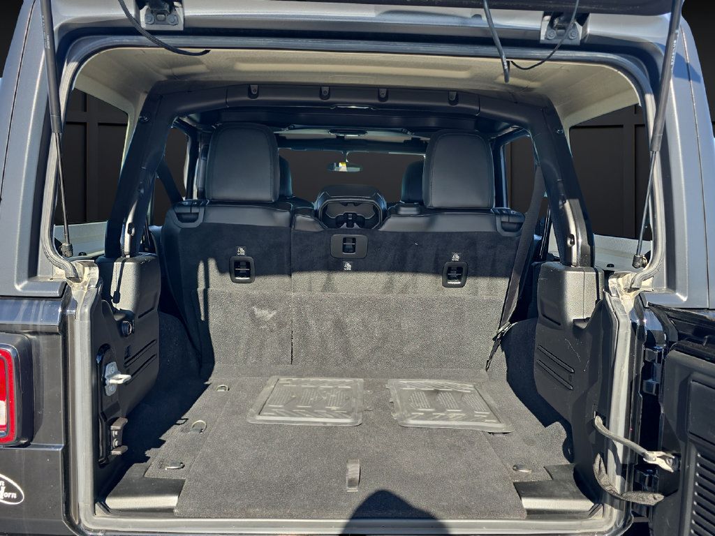 Used 2018 Jeep Wrangler Unlimited Sahara w/ Dual Top Group AWD/4WD image 25