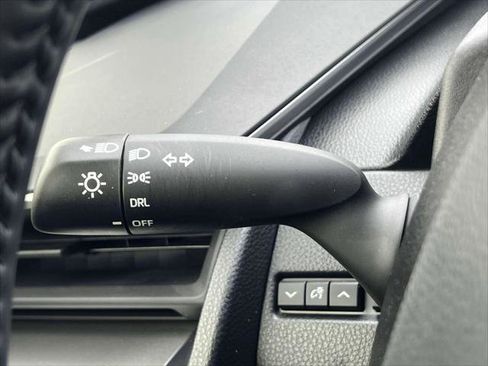 Certified 2023 Toyota Prius LE image 24