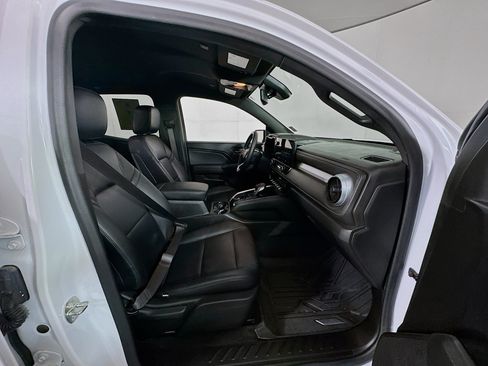 Used 2023 Chevrolet Colorado LT w/ LT Convenience Package II RWD image 32