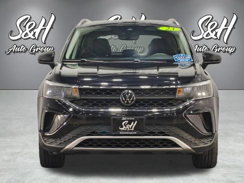 Used 2023 Volkswagen Taos SE AWD/4WD image 14