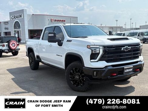 Used 2025 Chevrolet Silverado 2500 LTZ w/ LTZ Plus Package AWD/4WD image 1