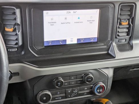 Used 2021 Ford Bronco Badlands image 11