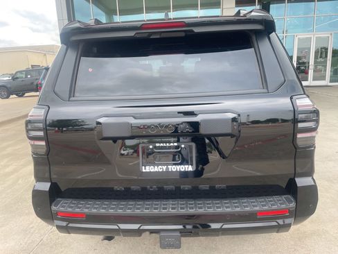 Used 2025 Toyota 4Runner TRD Sport Premium AWD/4WD image 9