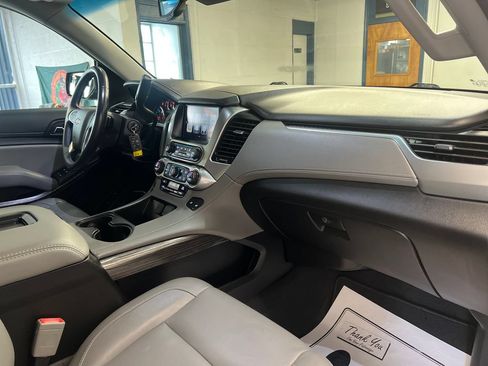 Used 2019 Chevrolet Tahoe LT AWD/4WD image 40