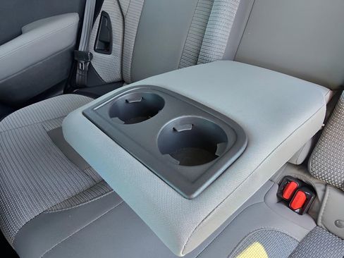 Used 2023 Subaru Outback Premium image 28