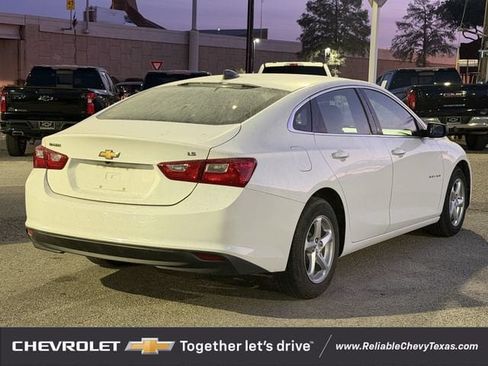 Used 2016 Chevrolet Malibu LS FWD image 4