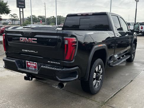 Used 2024 GMC Sierra 2500 Denali w/ Denali Reserve Package AWD/4WD image 8