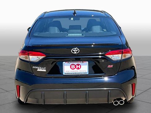 Used 2026 Toyota Corolla SE w/ SE Package FWD image 5