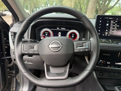 Used 2026 Nissan Rogue SL AWD/4WD image 29