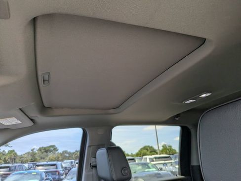 Used 2024 GMC Sierra 2500 Denali w/ Denali Reserve Package AWD/4WD image 25