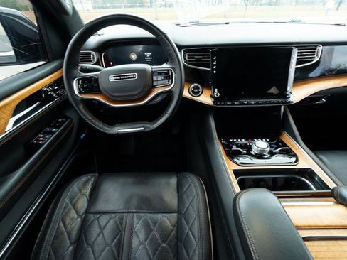 Used 2022 Jeep Grand Wagoneer Series III w/ Rear Seat Video Group 1 image 16