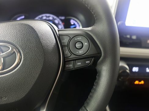 Used 2023 Toyota RAV4 XLE image 19