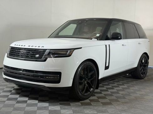 New 2025 Land Rover Range Rover SE image 2