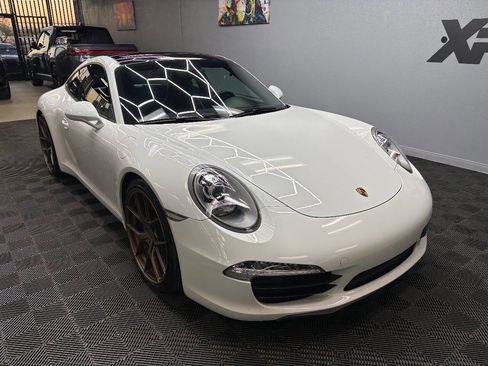 Used 2014 Porsche 911 Carrera image 4