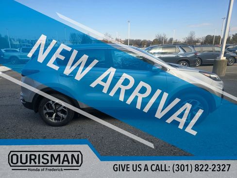 Used 2020 Kia Sportage LX image 9