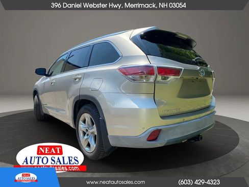 Used 2014 Toyota Highlander Limited Platinum AWD/4WD image 6