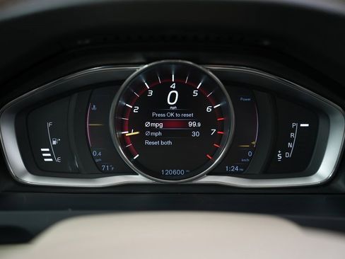 Used 2015 Volvo S60 T5 Platinum image 16