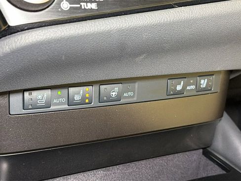 Certified 2024 Lexus ES 300h w/ Premium Package image 29