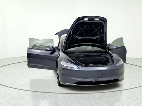 Used 2026 Tesla Model 3 RWD image 12