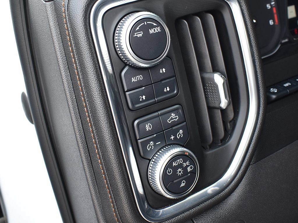 Used 2021 GMC Sierra 1500 AT4 w/ AT4 Premium Package AWD/4WD image 25
