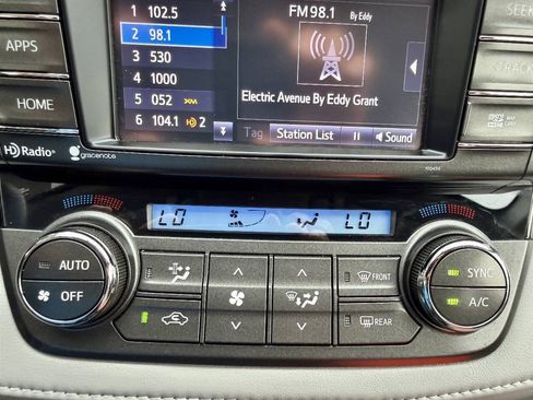 Used 2015 Toyota RAV4 XLE AWD/4WD image 43