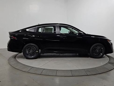 New 2026 Nissan Sentra SV FWD image 6