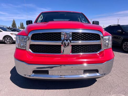 Used 2024 RAM 1500 Classic SLT AWD/4WD image 29