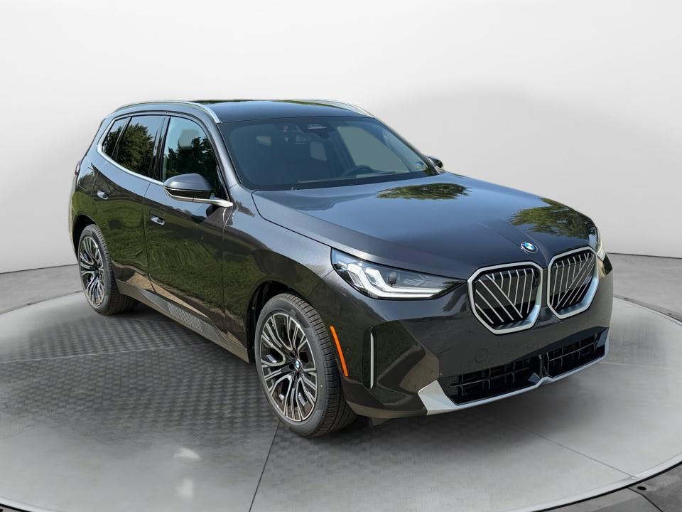 New 2026 BMW X3 xDrive30i w/ Premium Package AWD/4WD image 1