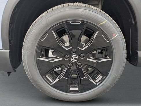 New 2026 Honda Pilot Black Edition image 9