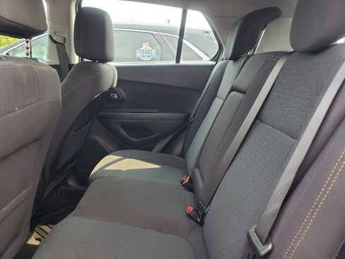 Certified 2019 Chevrolet Trax LS w/ LPO, Protection Package FWD image 23