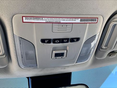 Used 2021 Toyota Corolla LE FWD image 30