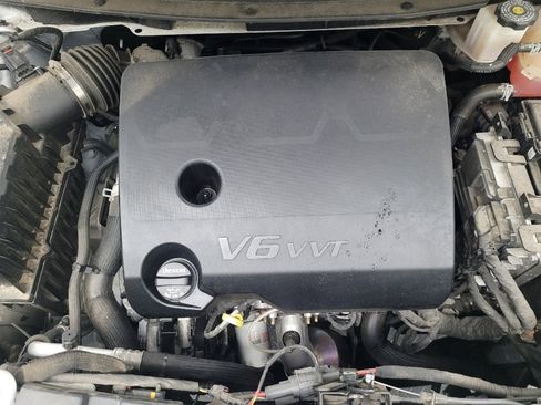 Used 2022 Chevrolet Traverse LS image 30