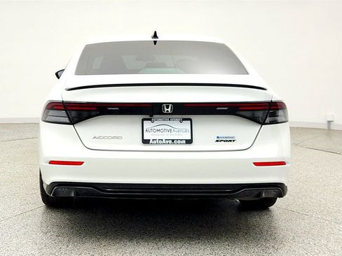 Used 2023 Honda Accord Sport image 6