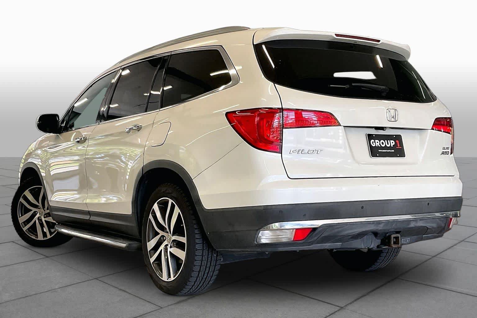 Used 2016 Honda Pilot Elite image 11