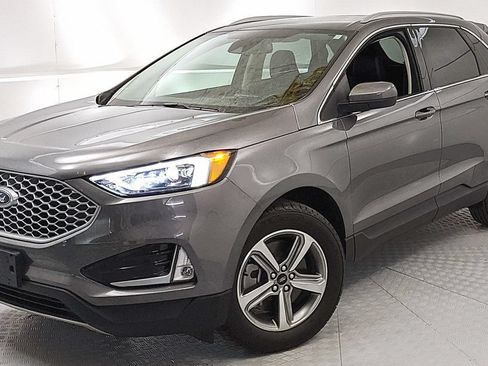 Certified 2023 Ford Edge SEL w/ Convenience Package AWD/4WD image 6