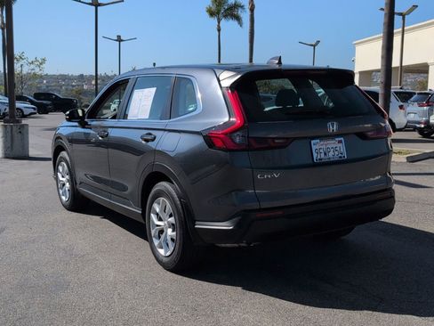 Used 2023 Honda CR-V LX image 3