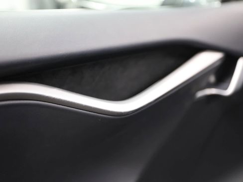 Used 2018 Tesla Model S 75D image 23